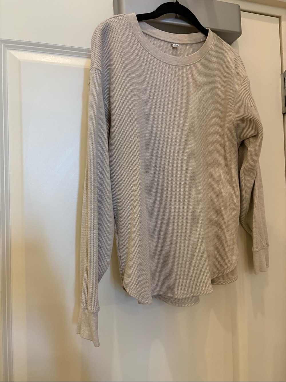 Uniqlo Cream Waffle Crewneck Sweater - Picture 4 of 6